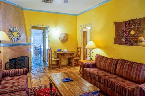 Casa Cody